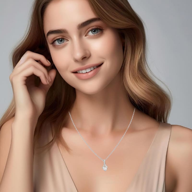 Titanium steel pendant necklace with rhinestones