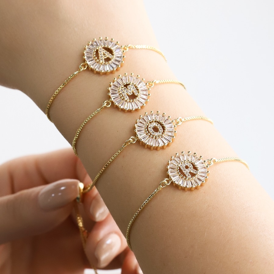 Zircon flower 26-letter bracelet