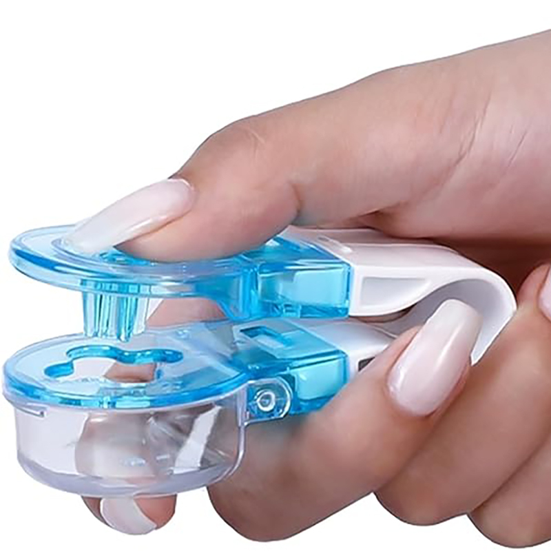 Pill dispenser pill box