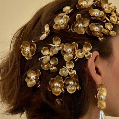 Vintage Gold Flower Pearl Hair Clip