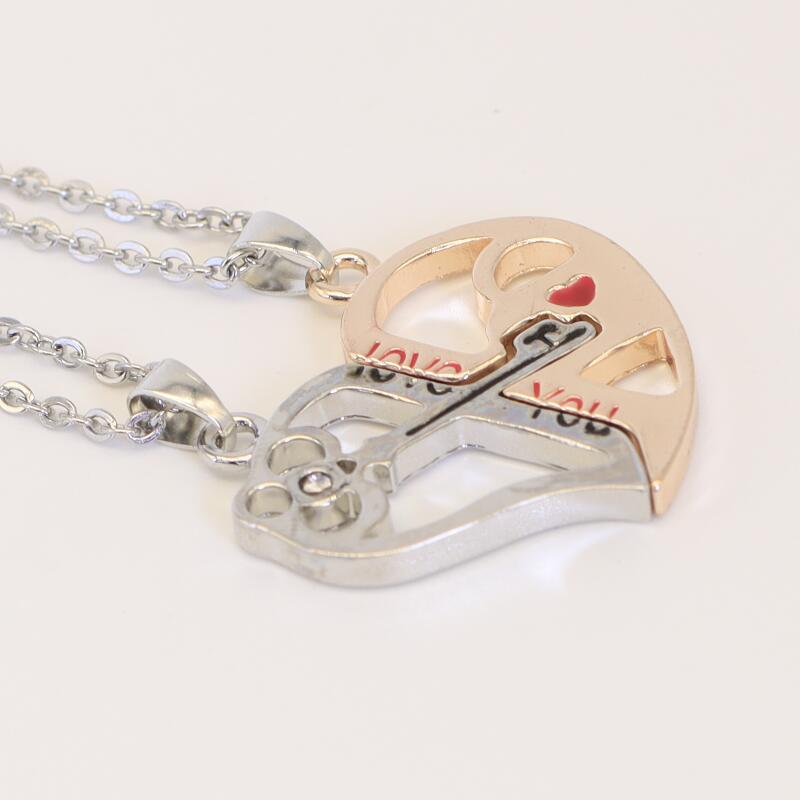 Creative heart-shaped key necklace