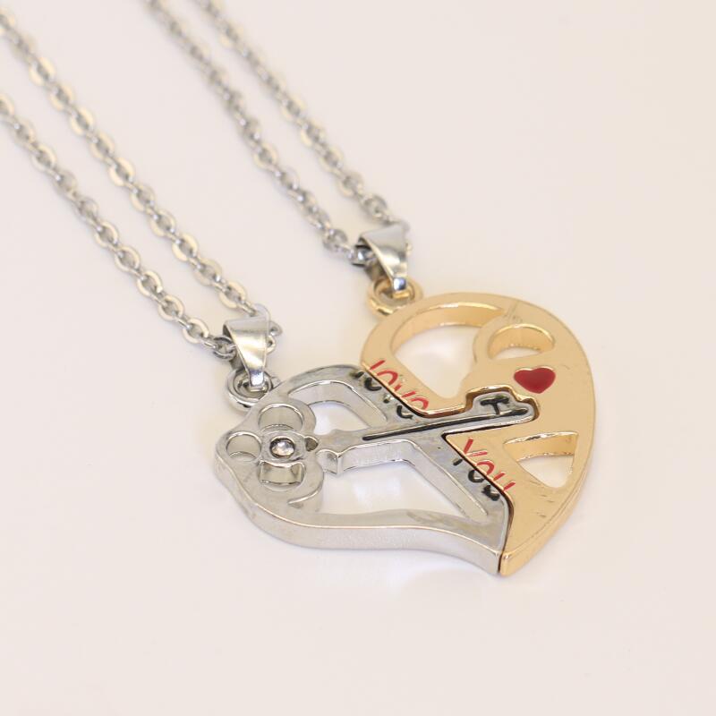 Creative heart-shaped key necklace