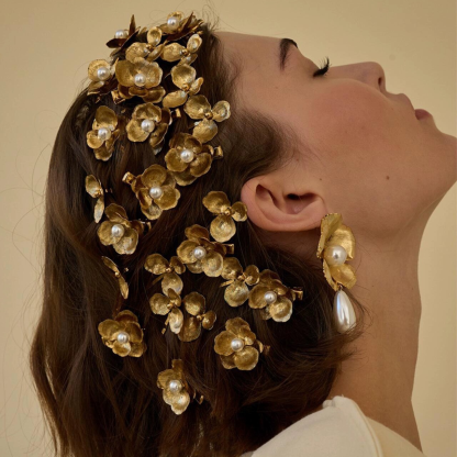 Vintage Gold Flower Pearl Hair Clip