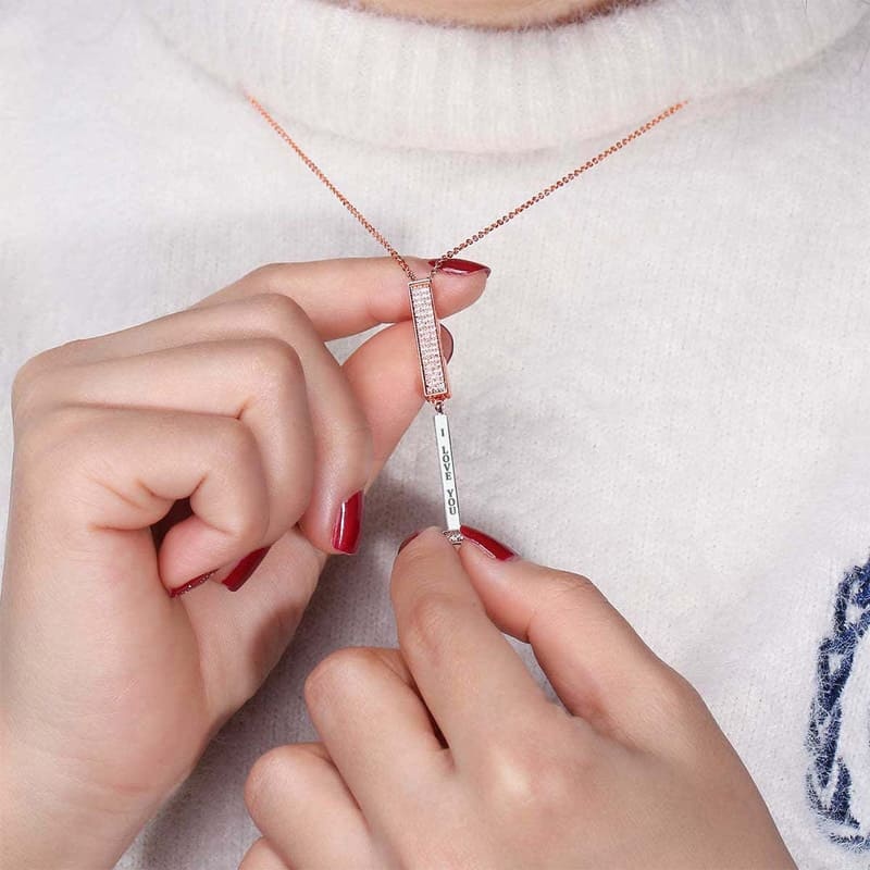 Diamond-encrusted stretchable 3D necklace