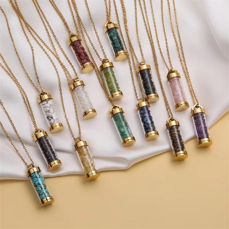 Openable rainbow pendant clavicle chain