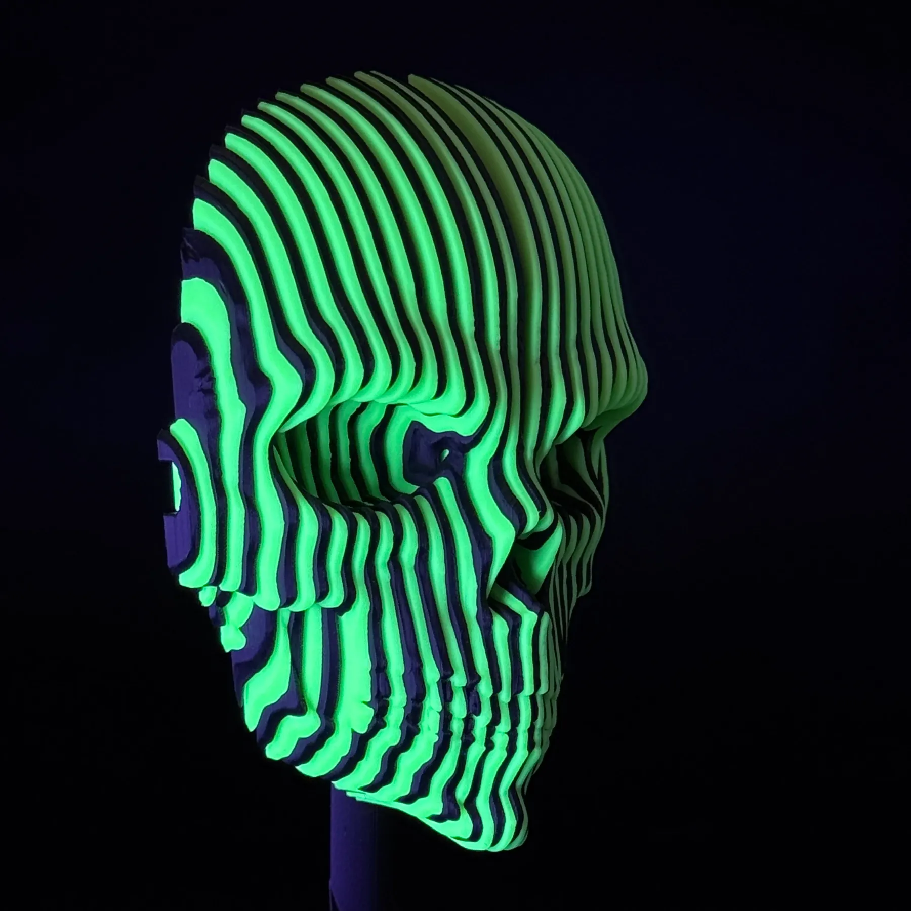 3D printing of light-emitting quantum skulls