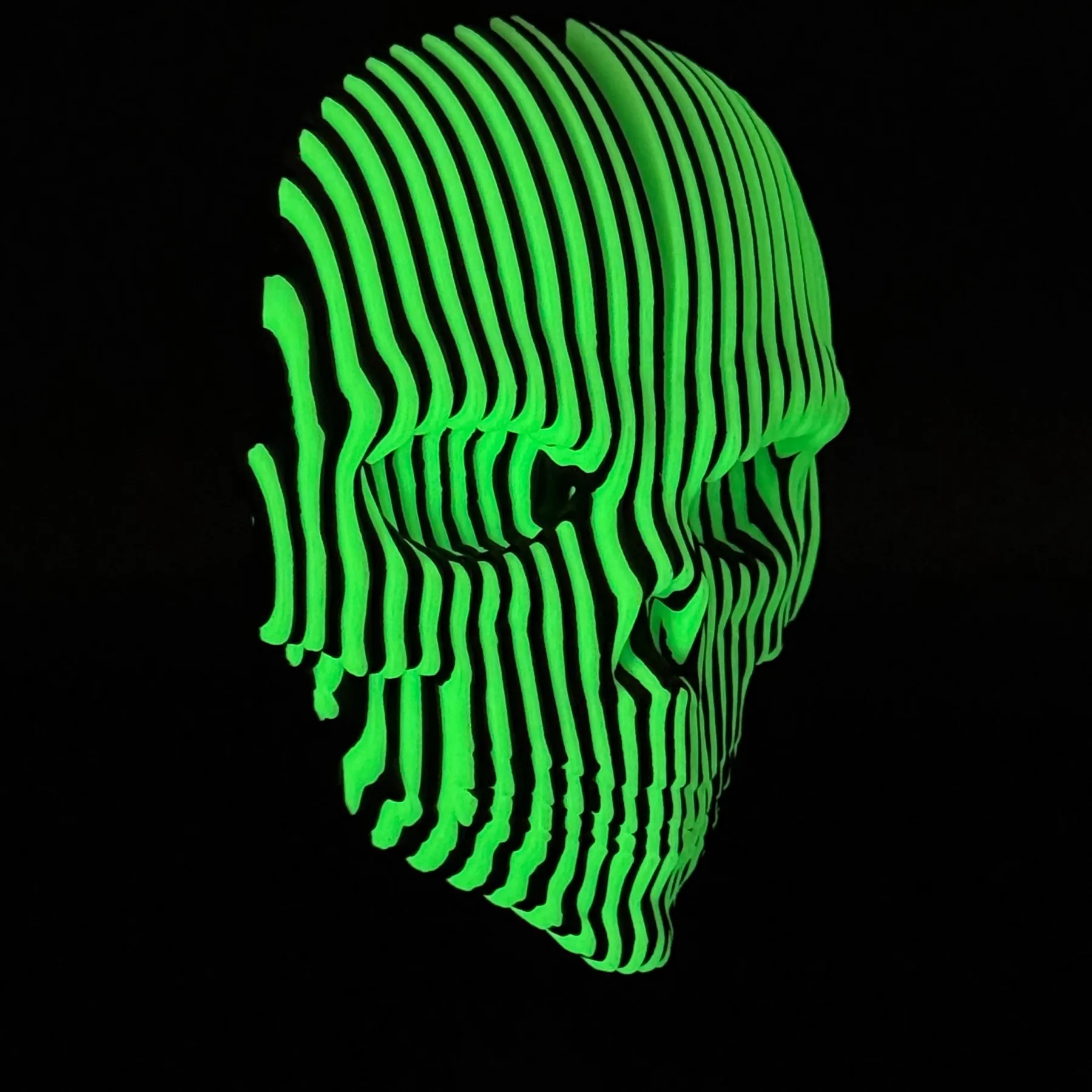 3D printing of light-emitting quantum skulls