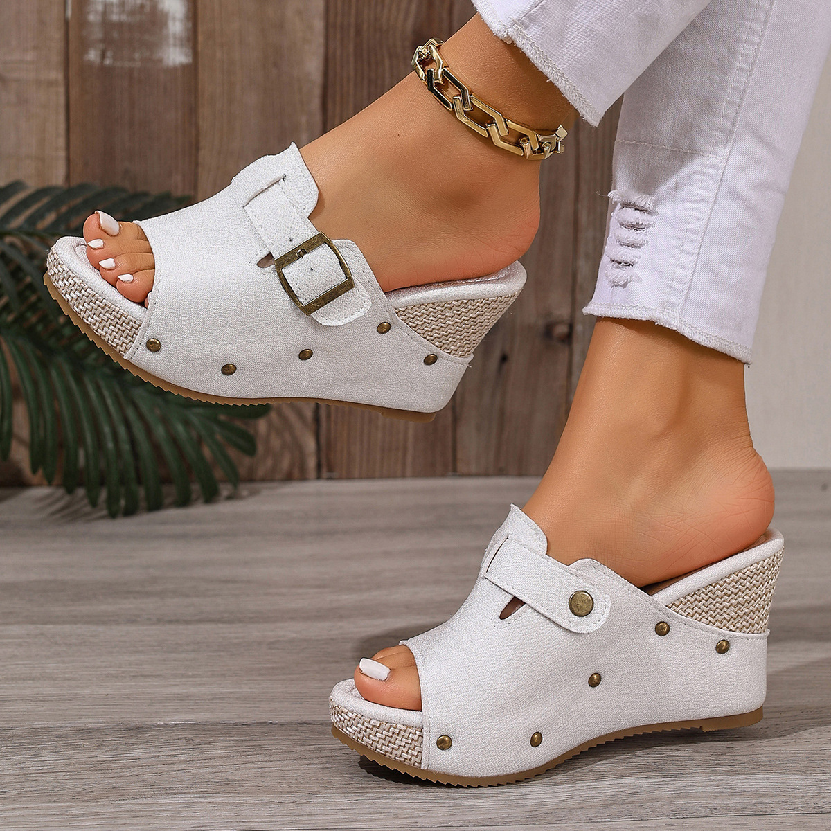 Wedge heel studded women's shoes