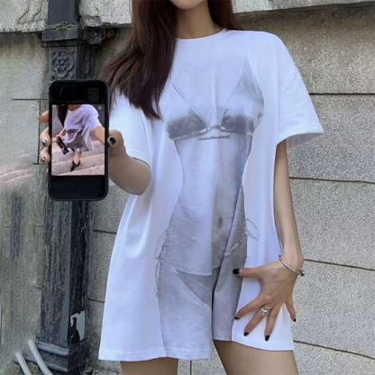 White T-shirt with 3D print and see-through effect