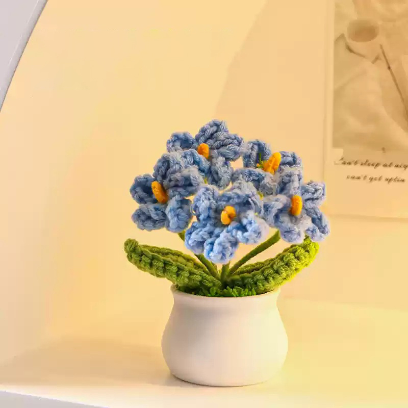 Hand-woven woolen flower bouquet ornaments