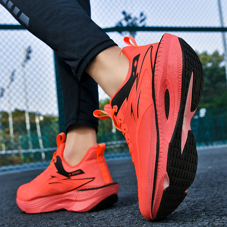 Sports platform running shoes