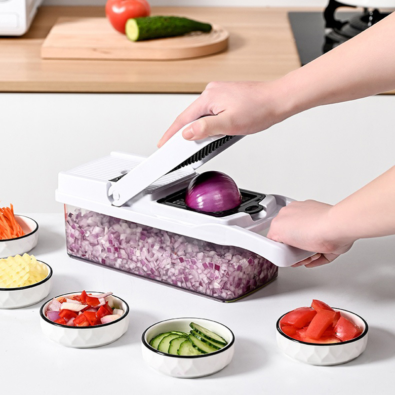 Multifunctional vegetable cutting box
