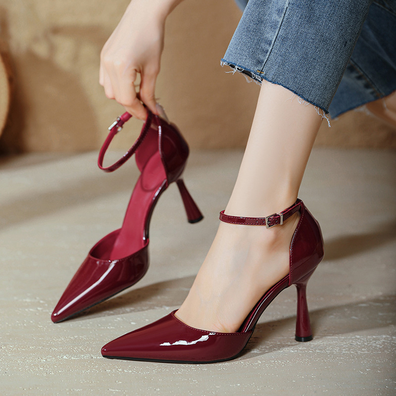 Pointed-toe strappy high heels
