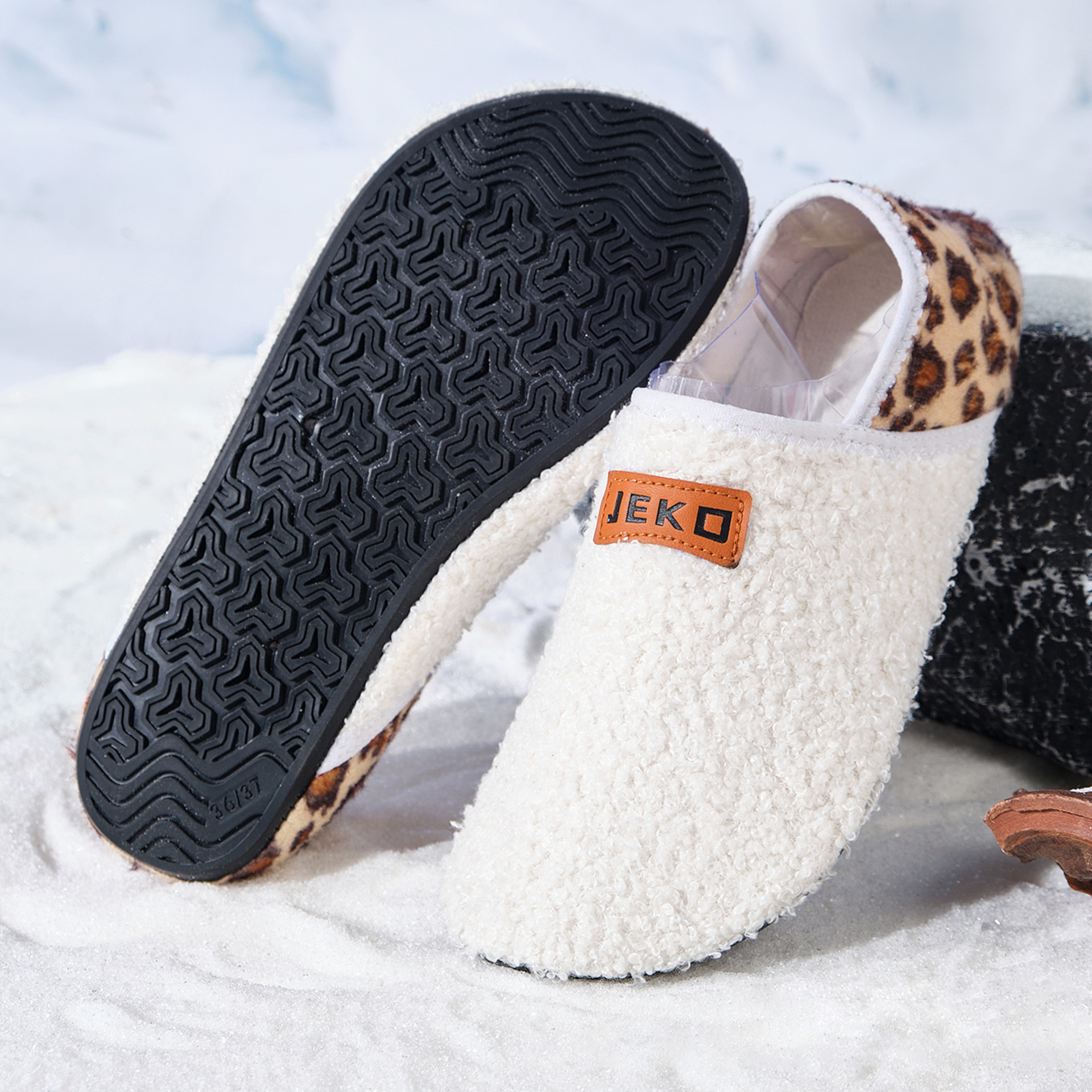 Home-cozy anti-slip and warm cotton shoes