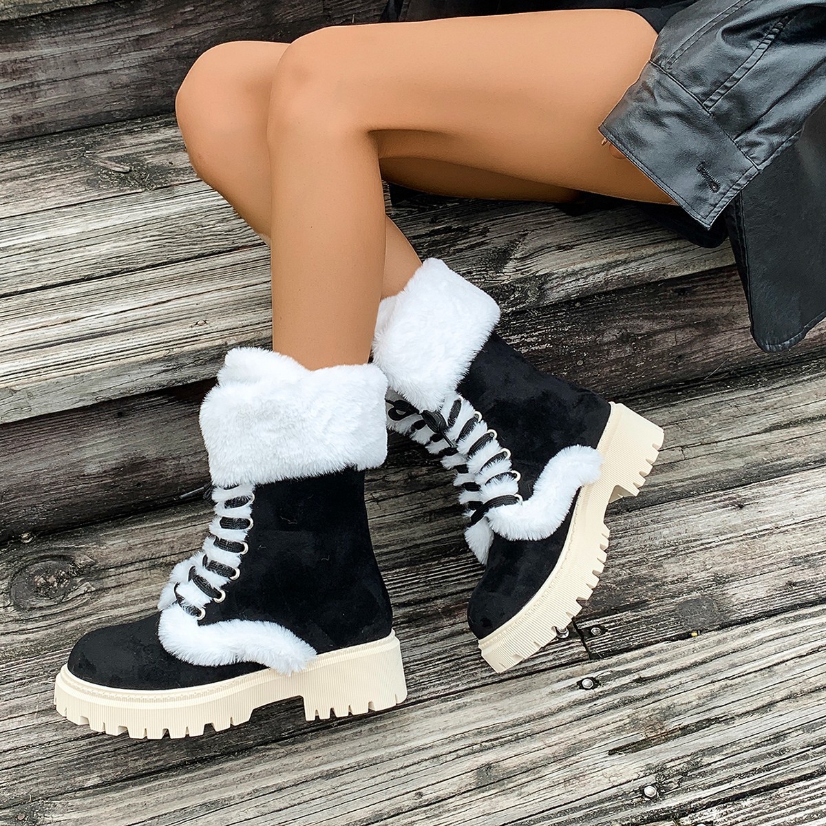 Women's Mid-Calf Snow Boots with Thick Sole and Turn-Up Cuff