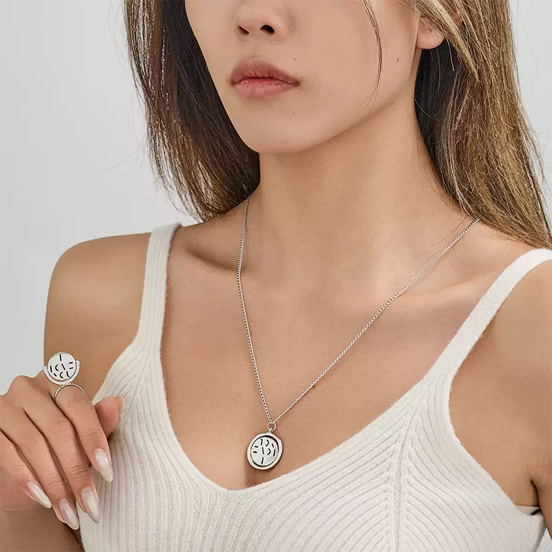 Rotatable I LOVE YOU necklace and ring