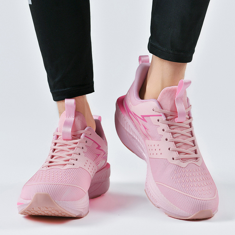 Sports platform running shoes