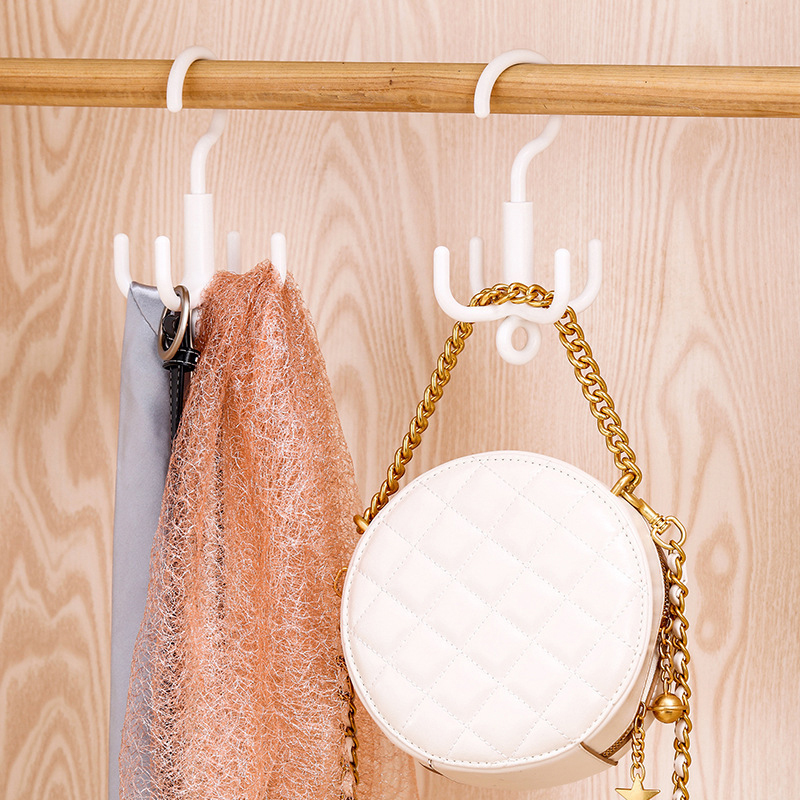 Four-claw swivel hook