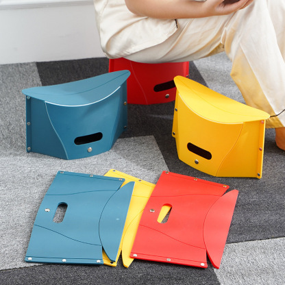 Card folding stool
