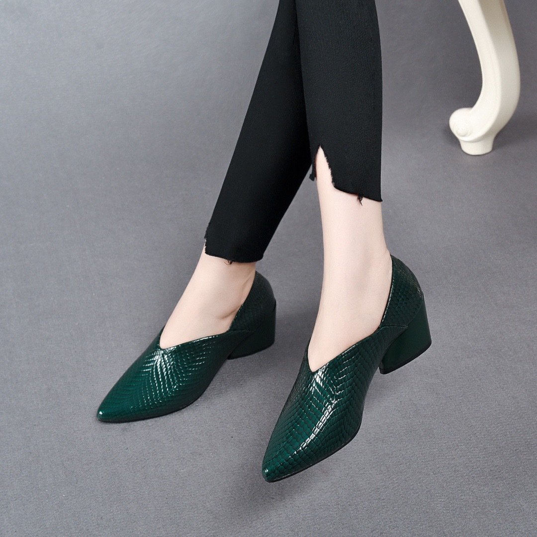 Pointed-toe, low-cut genuine leather soft-soled women's shoes