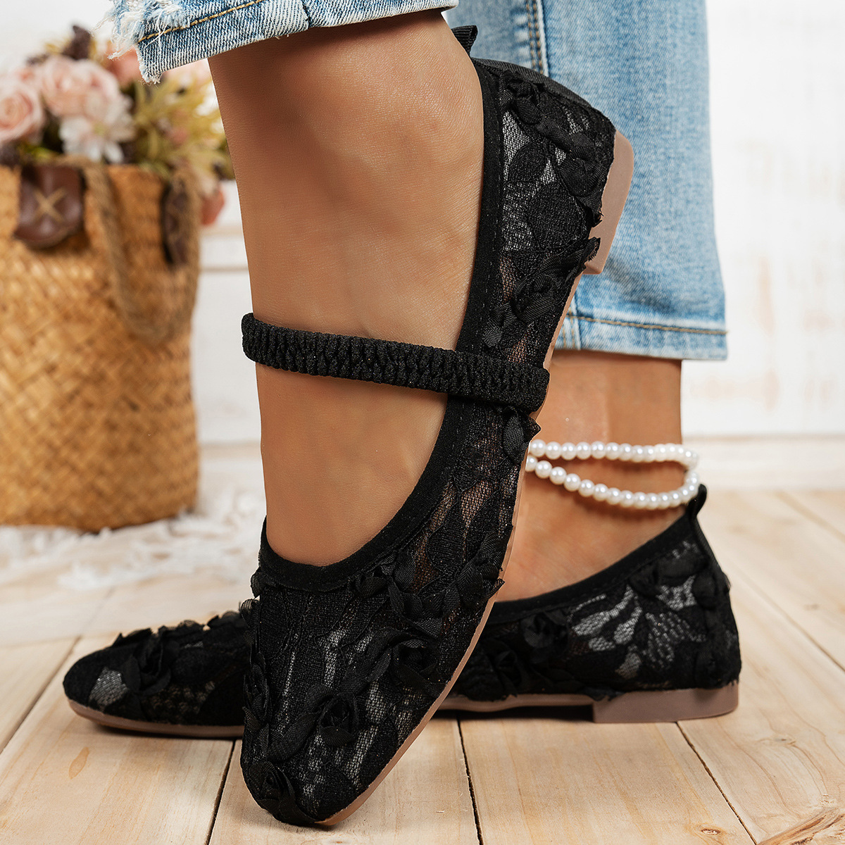 Square-toe flat loafers