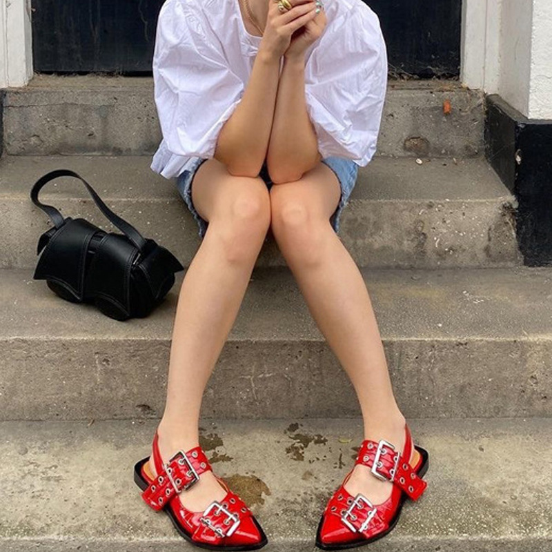 Square-Toe Buckle Riveted Shoes