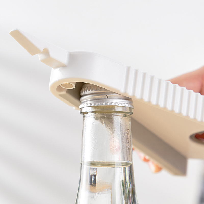 Multifunctional can opener