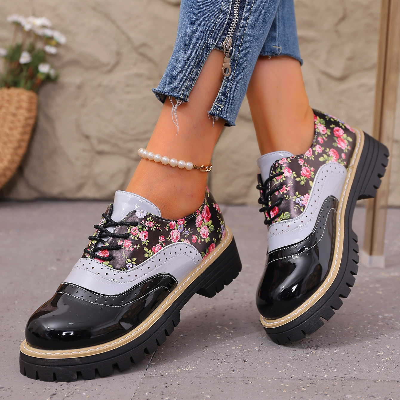 Chunky heel floral loafers