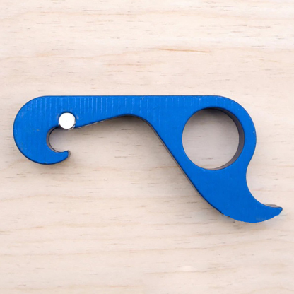 One-handed bottle opener