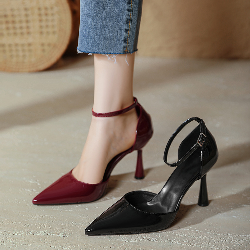 Pointed-toe strappy high heels