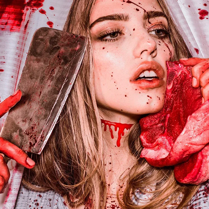 Creative bloody cut throat necklace