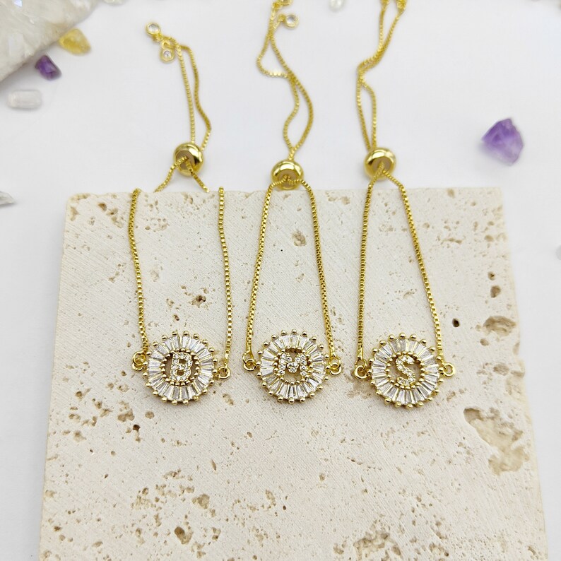 Zircon flower 26-letter bracelet