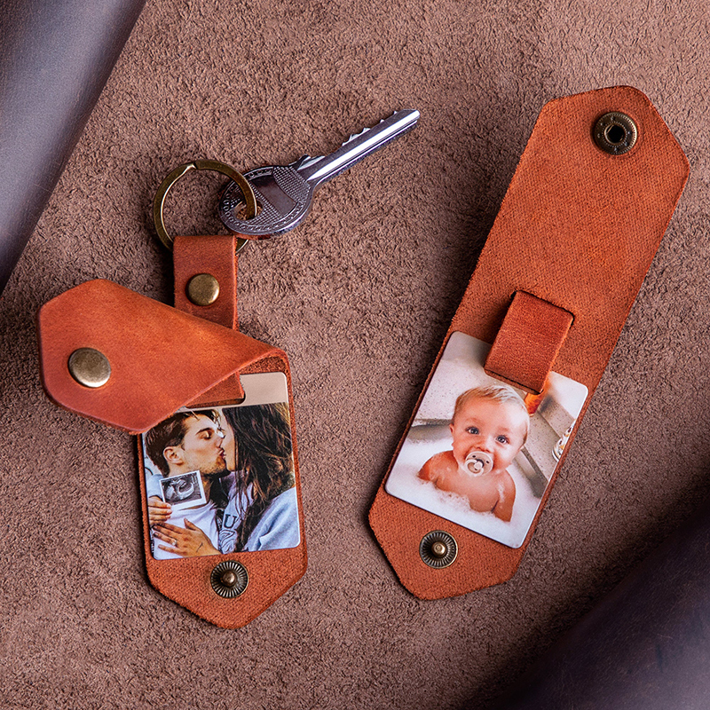 Leather keychain with photo