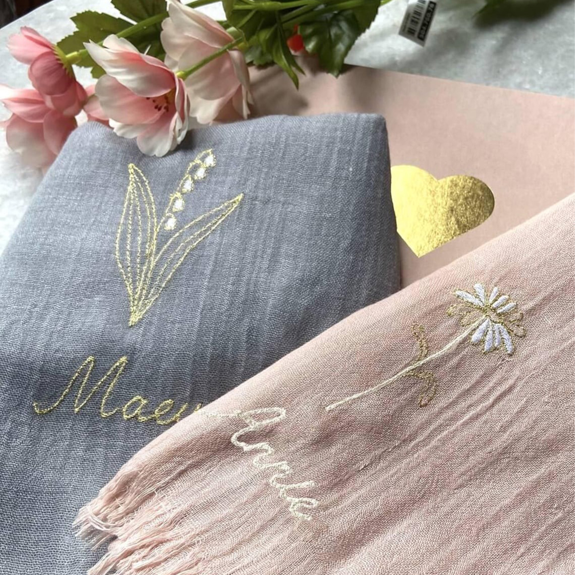 Personalized Birth Flower Scarf with Name, Birth Flower Scarf, Gift for Her, Birthday/Valentine's Day Gift