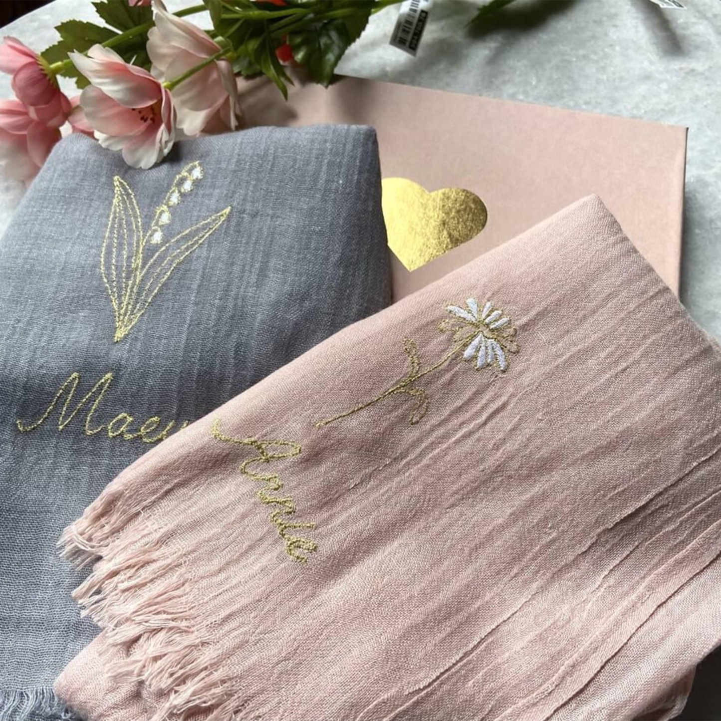 Personalized Birth Flower Scarf with Name, Birth Flower Scarf, Gift for Her, Birthday/Valentine's Day Gift
