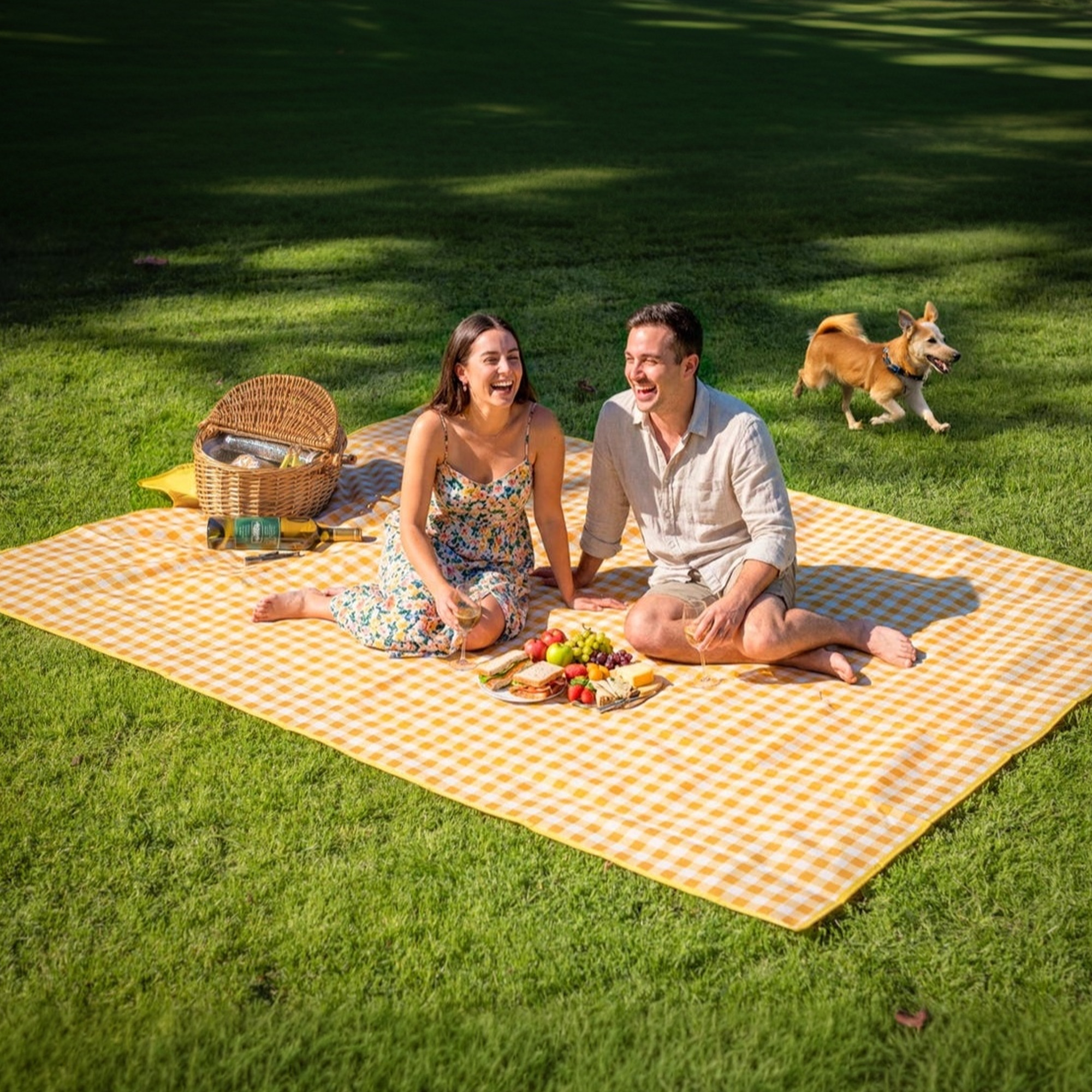 Custom Text Gingham Water-Proof Picnic Blanket, Folds with Handle, Personalized Name Picnic Blanket, Outdoor Camping, Beach Accessory