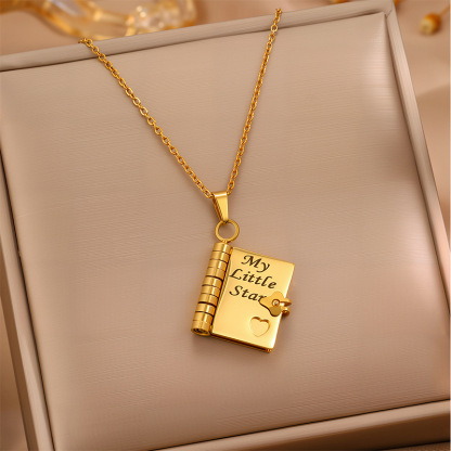 A graduation jewelry full of love✨My little star book necklace