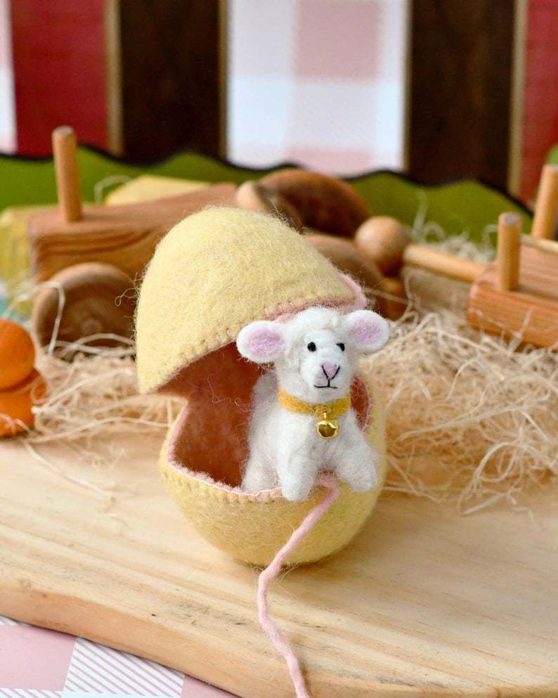 🐣New Easter Arrivals - Surprise Easter Egg from Wool Felt