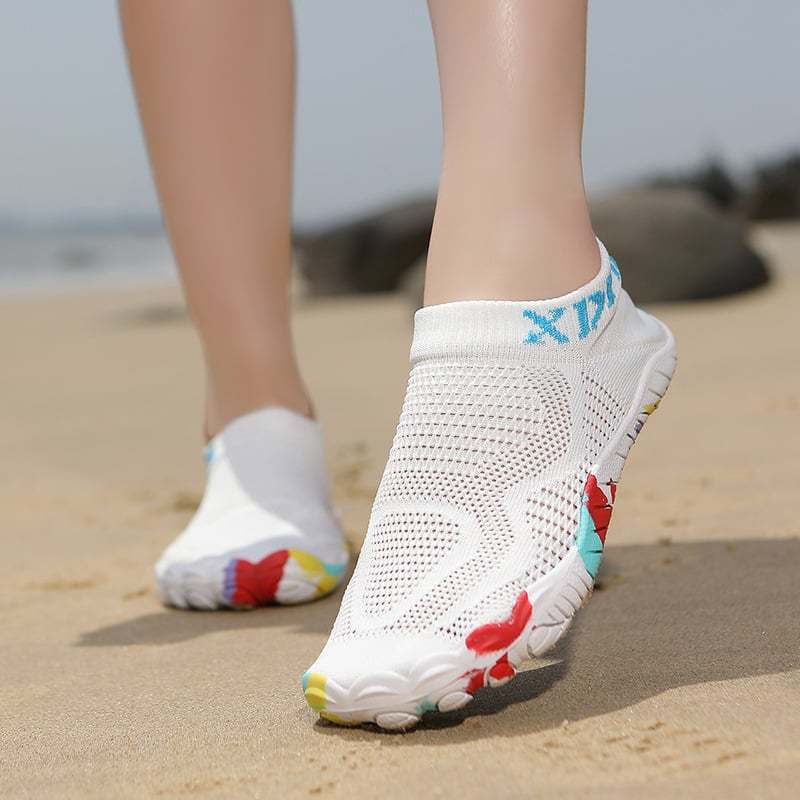 🔥Water and Land Cut- and puncture-resistant beachcombing shoes Quick-drying water play shoes