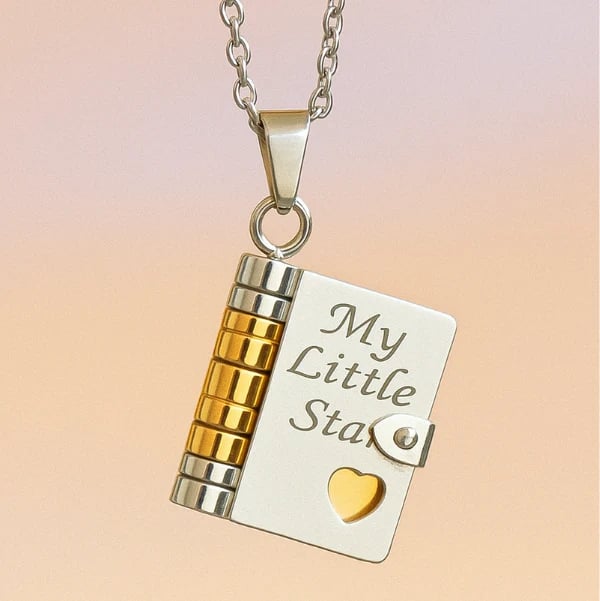 A graduation jewelry full of love✨My little star book necklace