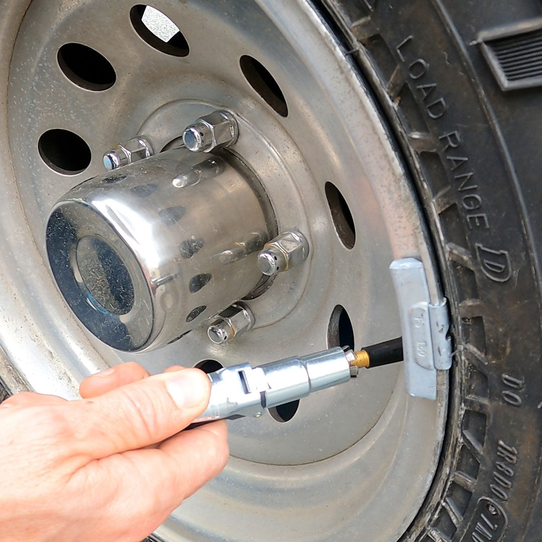LockNFlate® Locking Air Chuck - Straight or 90-Degree