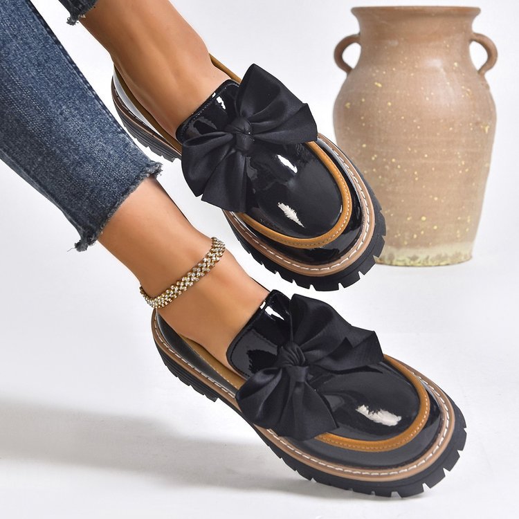 Women’s Classic Bow Loafers – Comfortable Platform Sole with Elegant Patent Finish