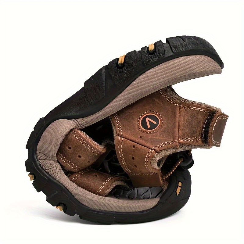 Men’s Genuine Leather Closed-Toe Sandals – Adjustable Buckle & Non-Slip Comfort