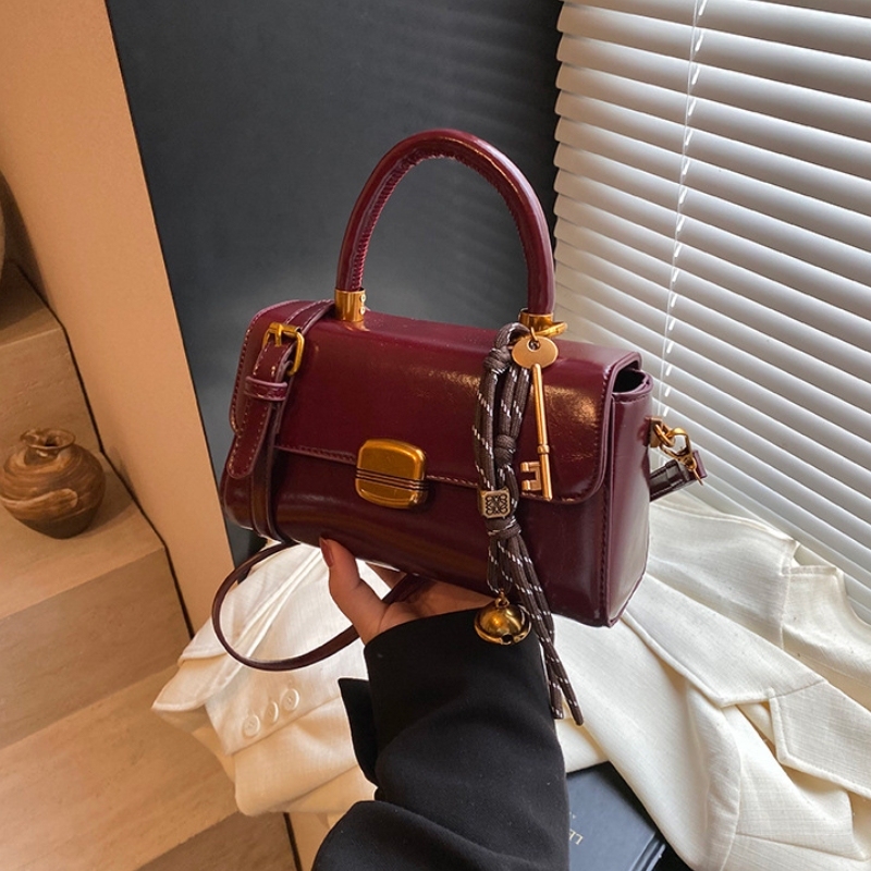 Women’s Vintage Mini Handbag – Elegant Burgundy Top Handle Crossbody Purse