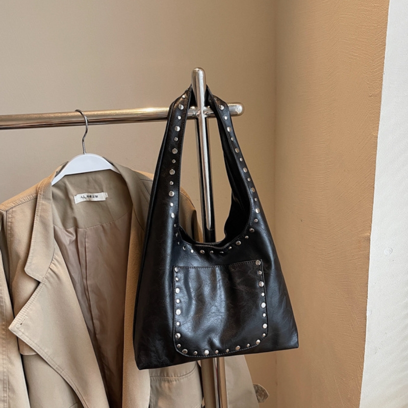 Vintage Studded Leather Shoulder Bag – Spacious Everyday Tote for Women
