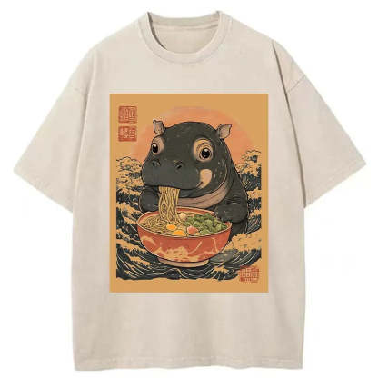 Moo Deng Eat Ramen Washed T-Shirt