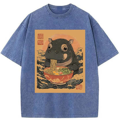Moo Deng Eat Ramen Washed T-Shirt