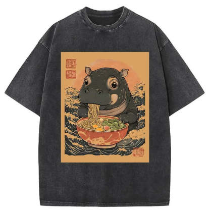 Moo Deng Eat Ramen Washed T-Shirt