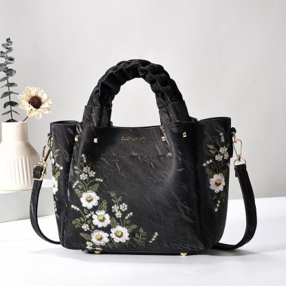 Vintage Floral Embroidered Tote Bag – Lightweight Shoulder & Crossbody Bag