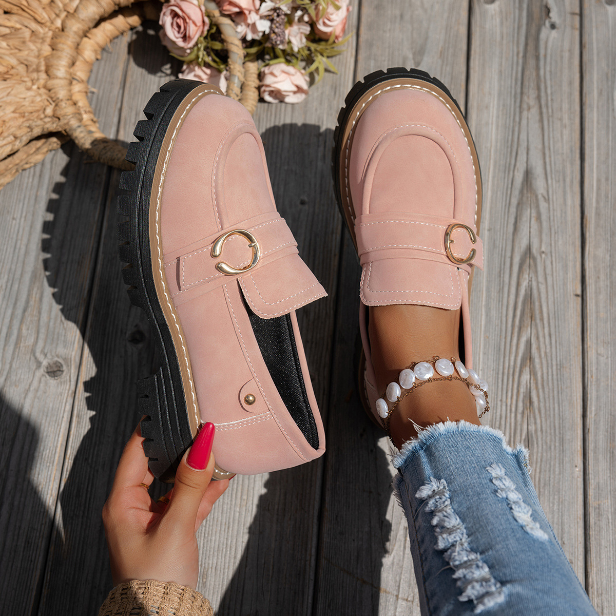 Women’s Vintage Comfort Loafers – Supportive Thick Sole with Classic Buckle Detail